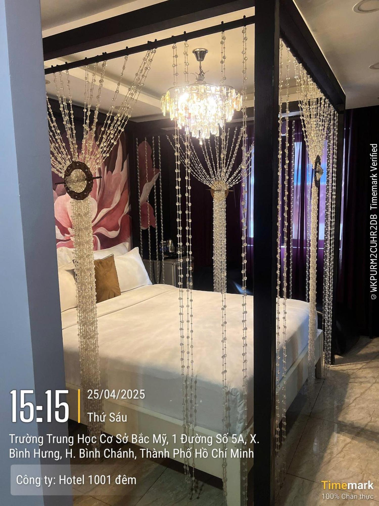 Ngan Le Mot Dem - Khach San 1001 Unique Hotel 3*